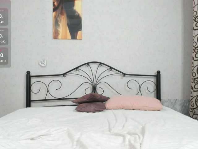 jennymoore live cam on BongaCams