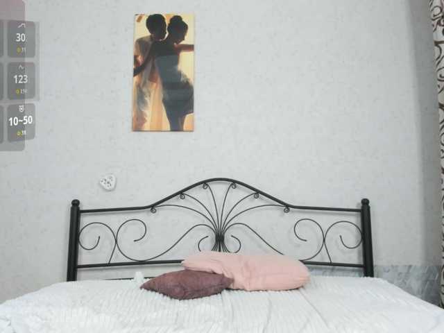 jennymoore live cam on BongaCams