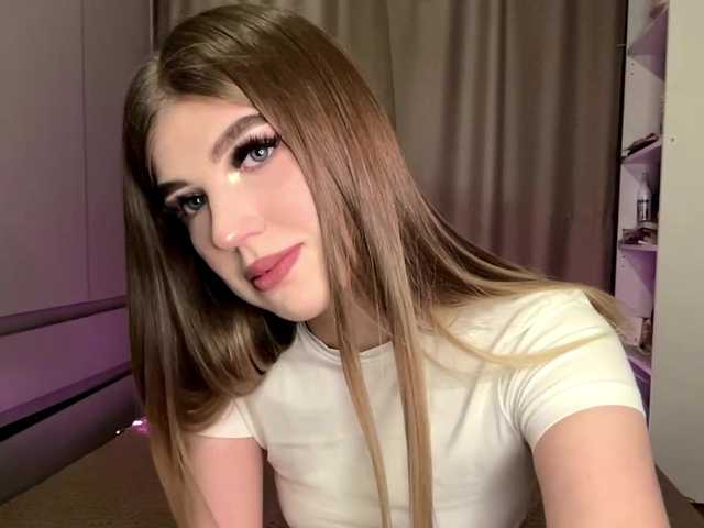KathieBanister live cam on BongaCams