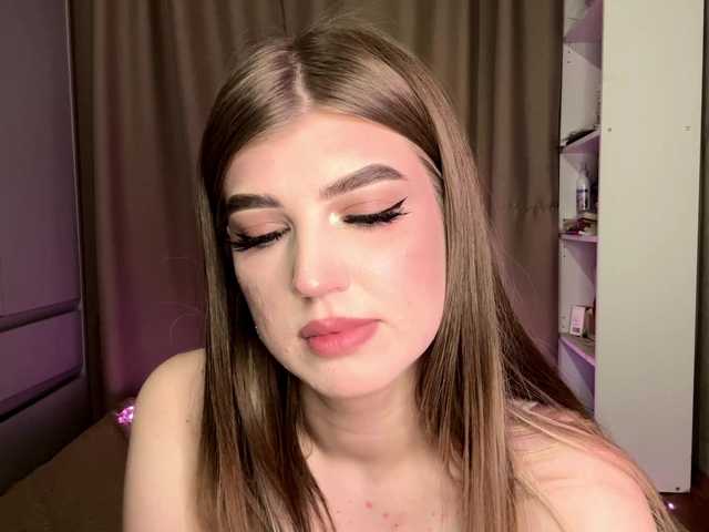 KathieBanister live cam on BongaCams