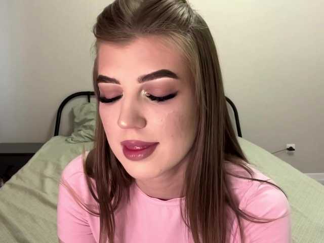 KathieBanister live cam on BongaCams