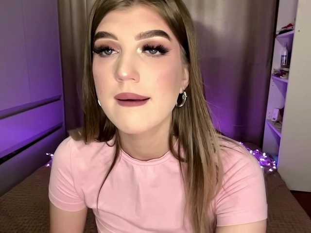 KathieBanister live cam on BongaCams
