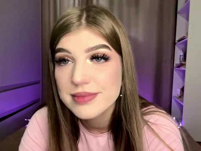 KathieBanister live cam on BongaCams