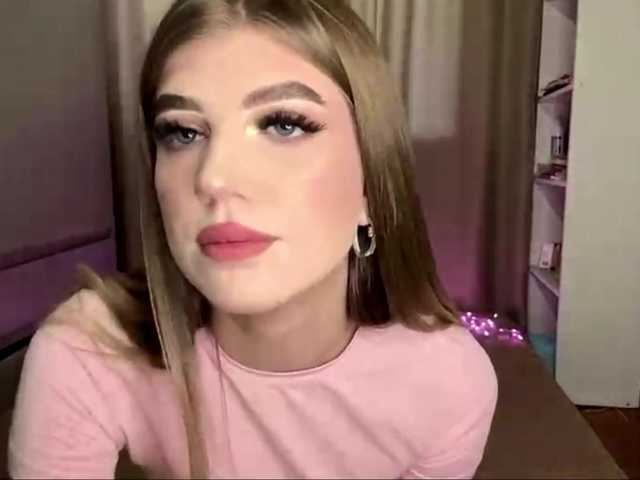 KathieBanister live cam on BongaCams