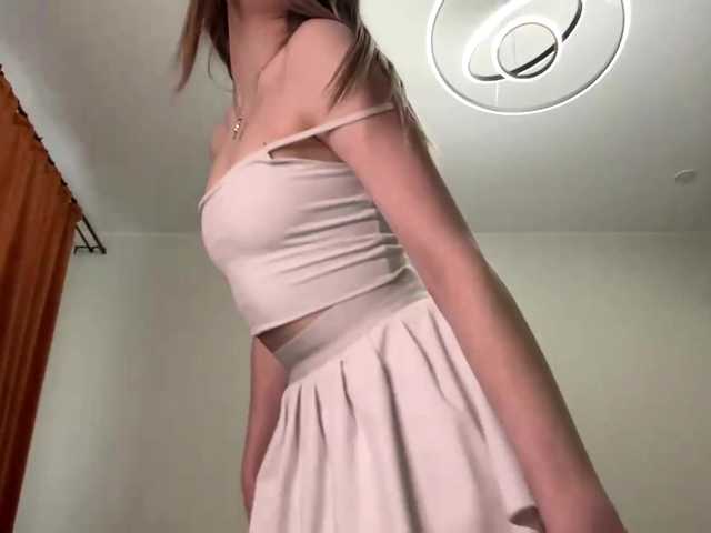 KathieBanister live cam preview
