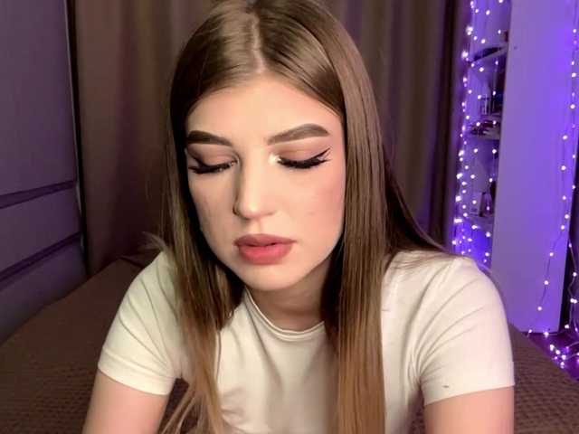 KathieBanister live cam on BongaCams