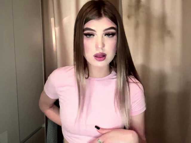 KathieBanister live cam on BongaCams