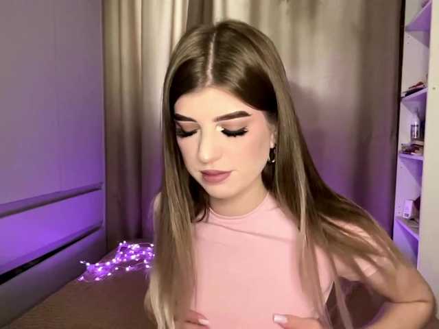 KathieBanister live cam on BongaCams