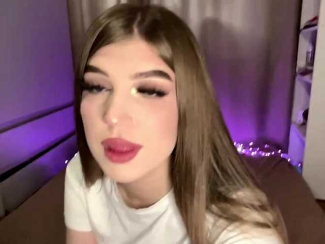 KathieBanister live cam on BongaCams