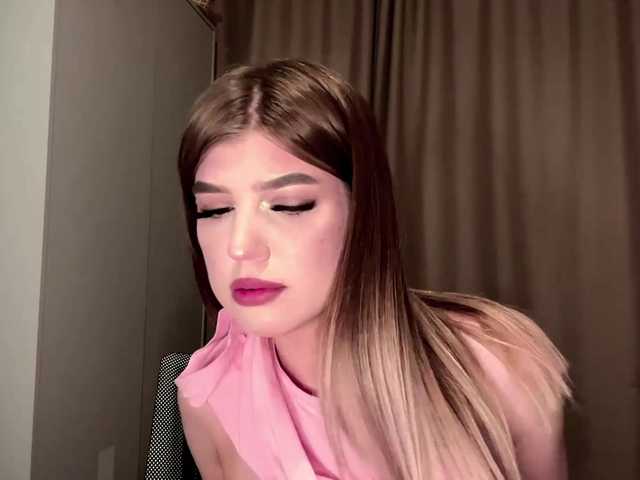 KathieBanister live cam on BongaCams