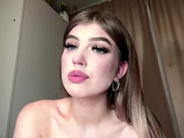 KathieBanister live cam on BongaCams