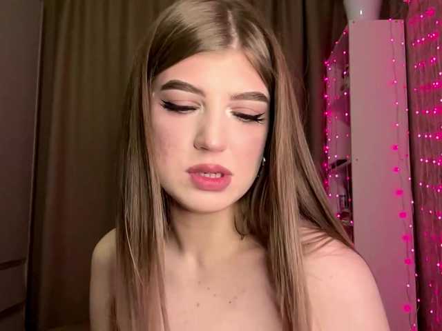 KathieBanister live cam on BongaCams