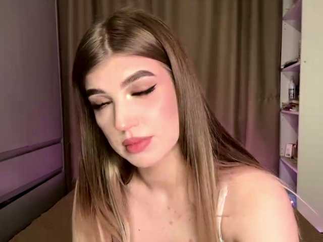 KathieBanister live cam on BongaCams