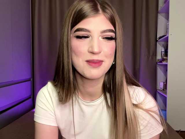 KathieBanister live cam on BongaCams