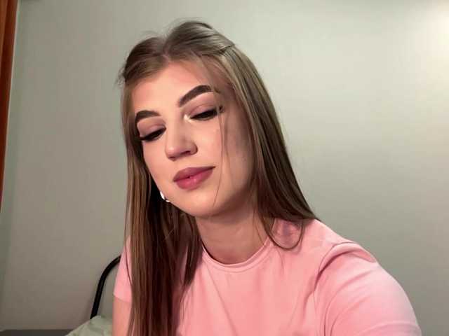 KathieBanister live cam on BongaCams