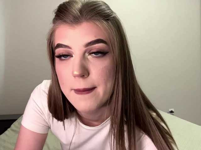 KathieBanister live cam on BongaCams