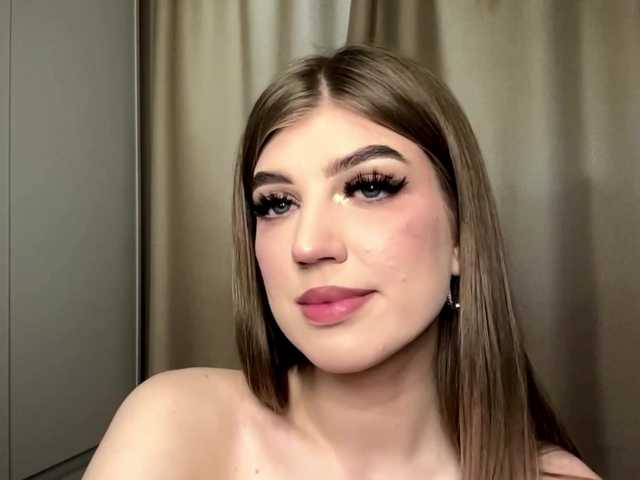 KathieBanister live cam on BongaCams