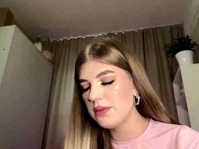 KathieBanister webcam