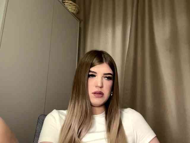 KathieBanister webcam