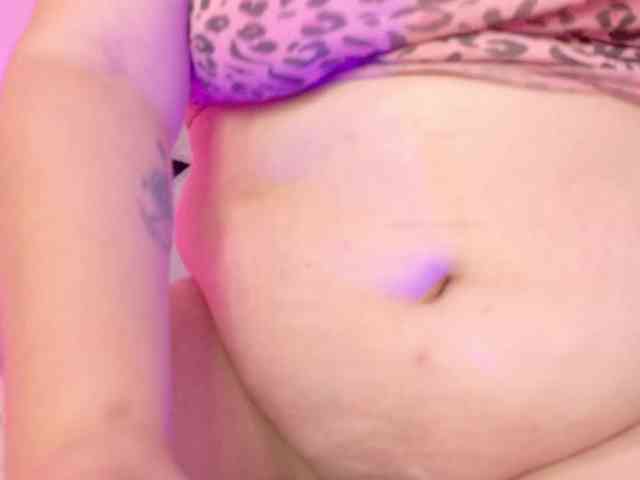 LILYBLAIR webcam