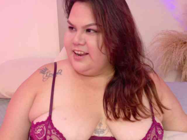 LILYBLAIR webcam