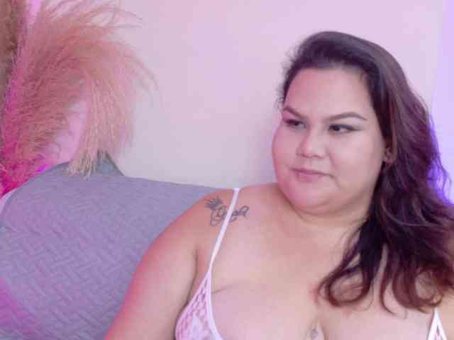 LILYBLAIR webcam
