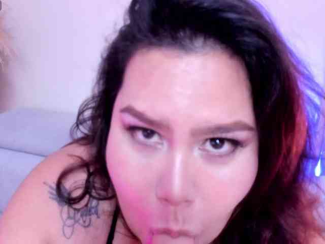 LILYBLAIR webcam