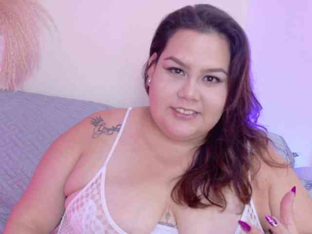 LILYBLAIR webcam