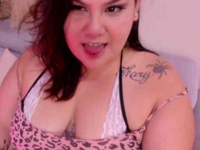 LILYBLAIR webcam