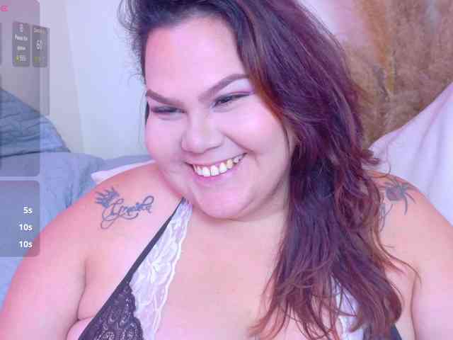 LILYBLAIR webcam