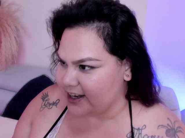 LILYBLAIR webcam