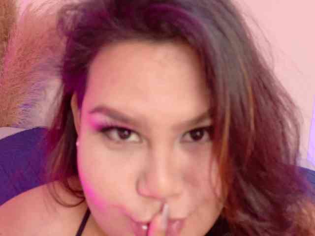 LILYBLAIR webcam