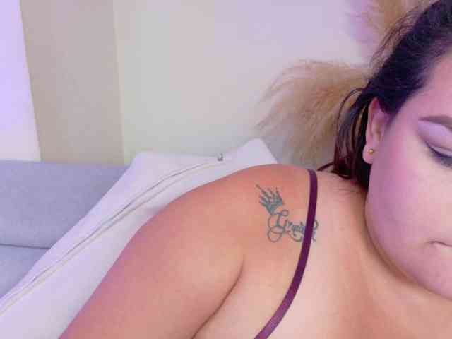 LILYBLAIR webcam