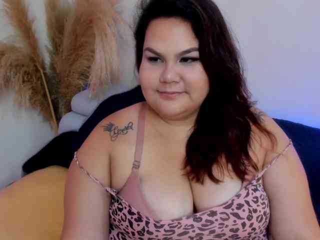 LILYBLAIR webcam