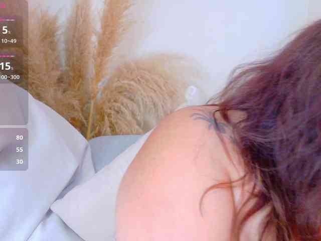 LILYBLAIR webcam