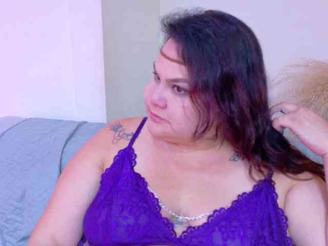 LILYBLAIR webcam