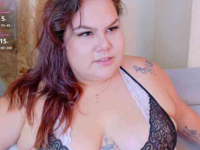 LILYBLAIR webcam