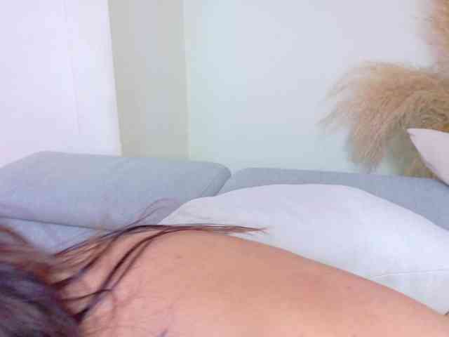 LILYBLAIR webcam