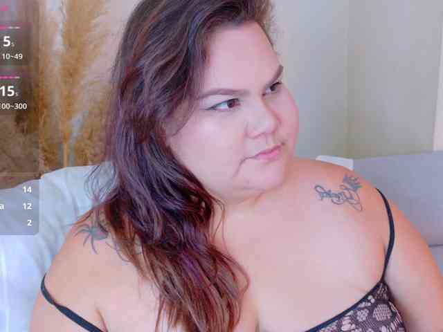LILYBLAIR webcam