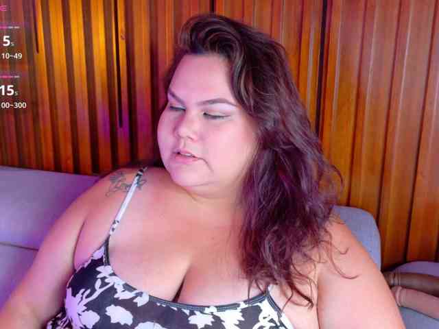 LILYBLAIR webcam