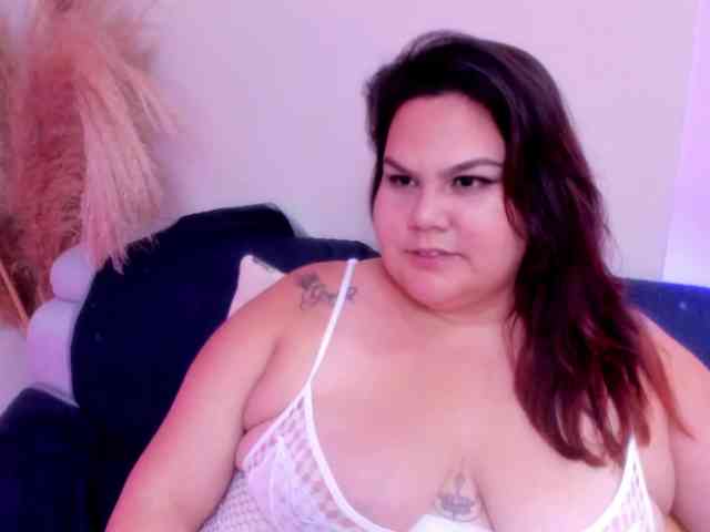 LILYBLAIR webcam