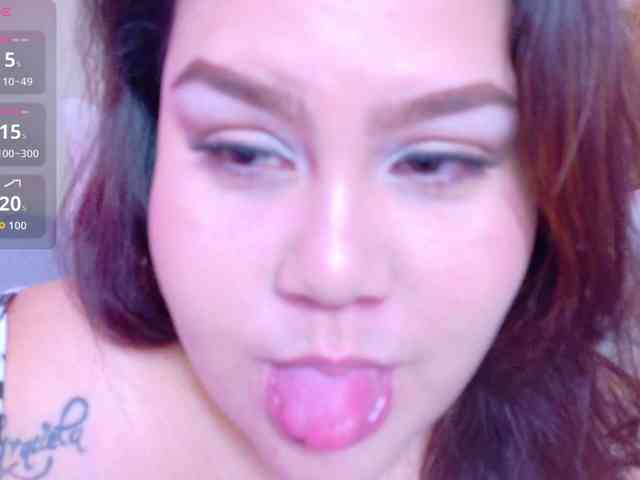 LILYBLAIR webcam