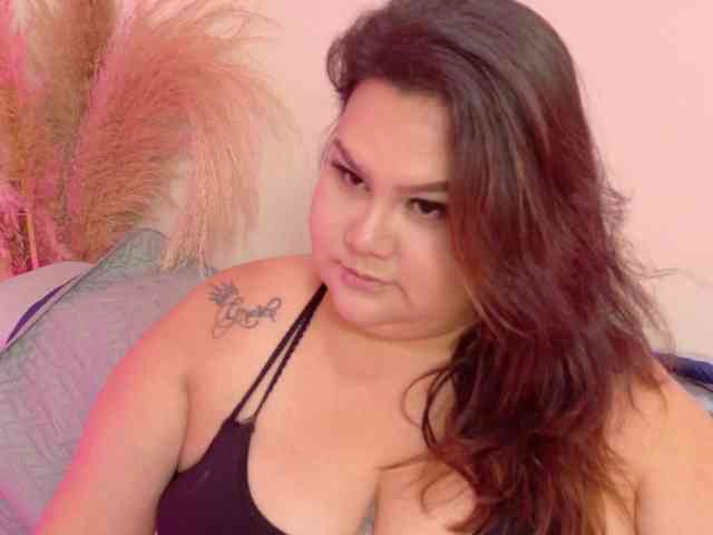 LILYBLAIR webcam