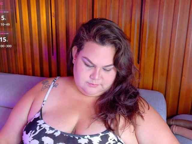 LILYBLAIR webcam