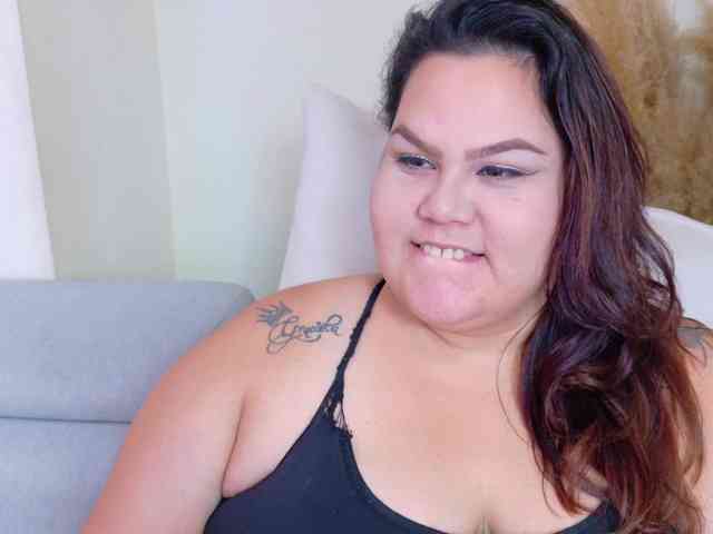 LILYBLAIR webcam