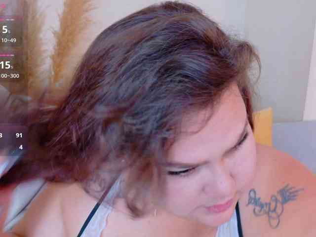 LILYBLAIR webcam