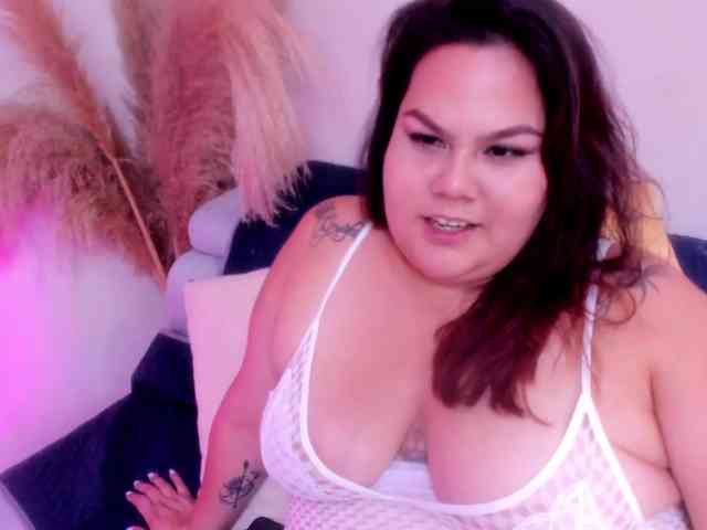 LILYBLAIR webcam