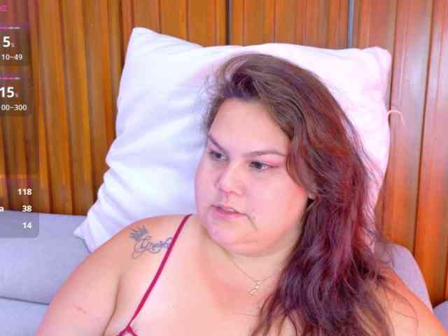 LILYBLAIR webcam
