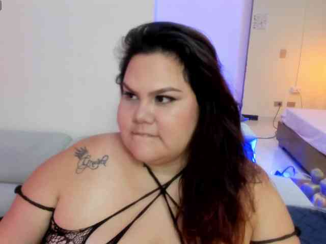 LILYBLAIR webcam