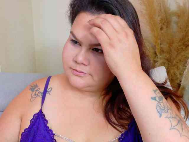 LILYBLAIR webcam